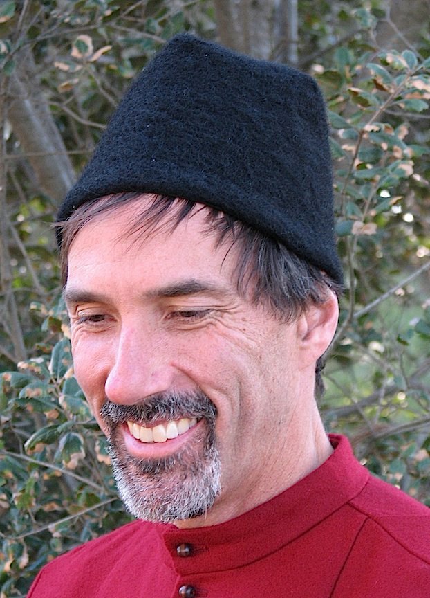 Hat, Acorn, 15th C, Black fuzzy - Click Image to Close