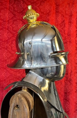 (image for) Sallet and Bevor, with Brass finial