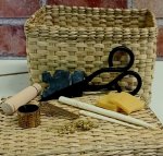(image for) Sewing kit, deluxe (rectangular basket)
