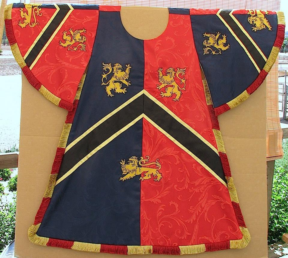 Cotte d'Armes (Herald's Tabard) - Click Image to Close