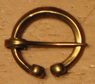 Brooch, Penannular, XS - Click Image to Close