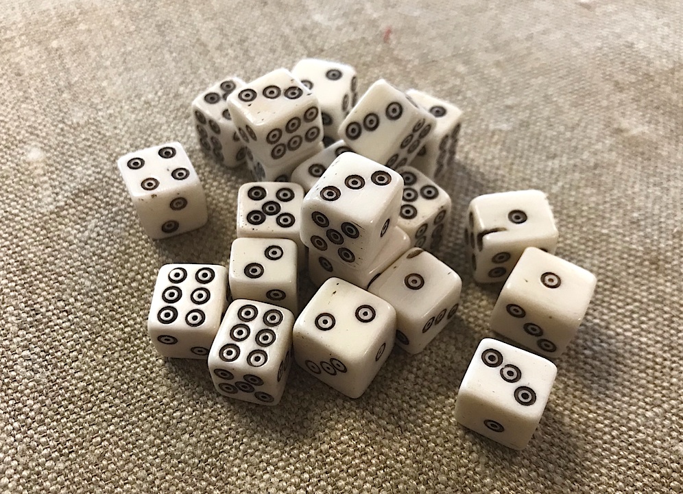 Bone dice (pk of 2) - Click Image to Close