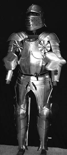 RENTAL, Suit of Plastic Armour - Click Image to Close